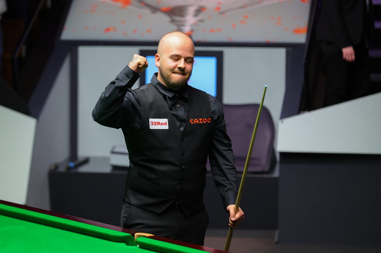 克低射破门 克低射破门